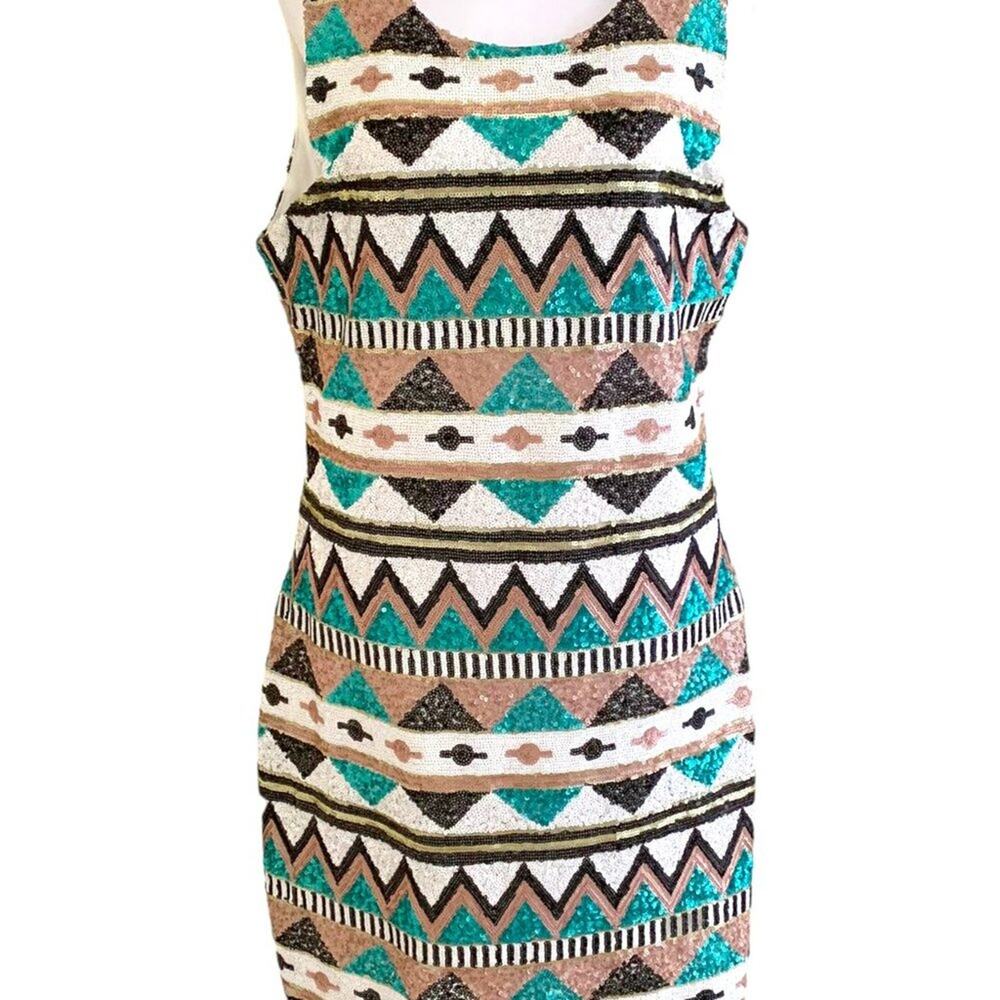 Geometric Patterned Sleeveless Dress